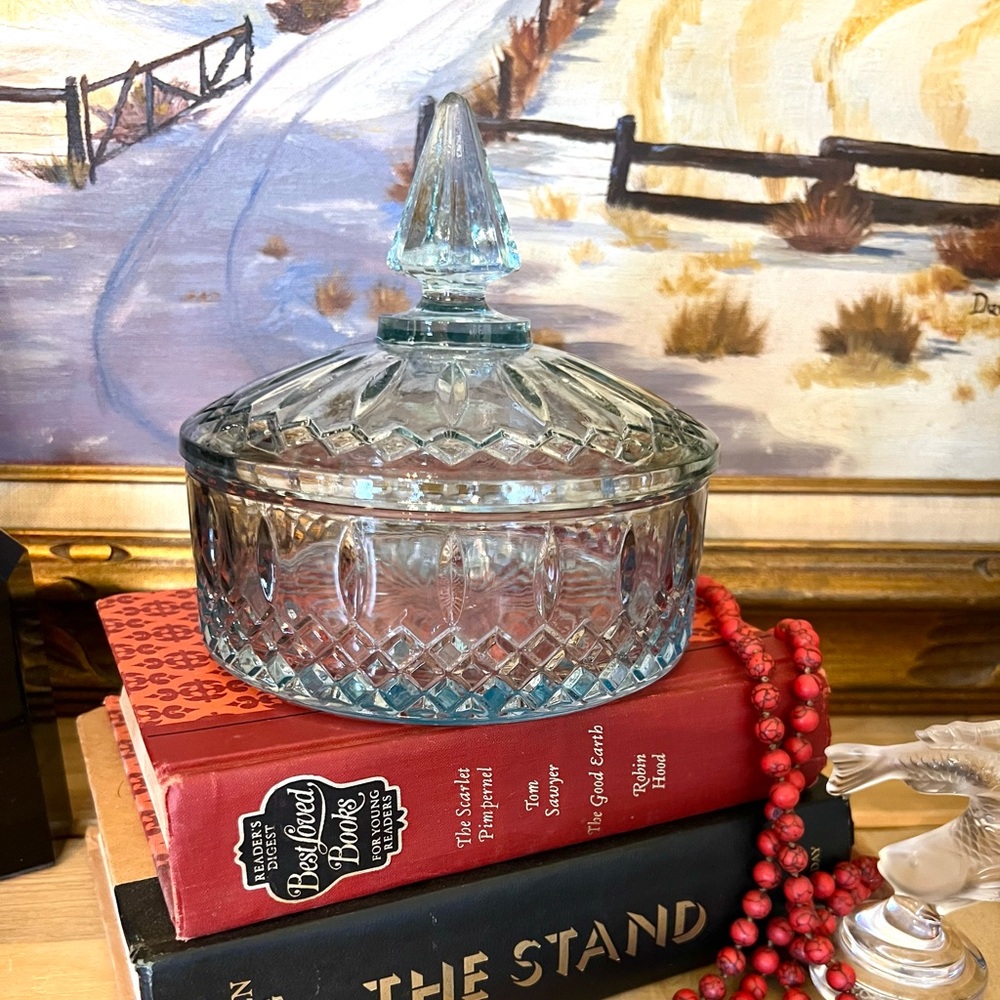 Vintage 1960’s Indiana Glass "Princess" pattern covered candy dish trinket box